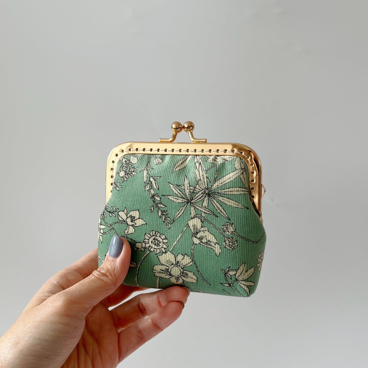 Mint Green Floral Corduroy - Handsewn Kiss Lock Fabric Card Purse
