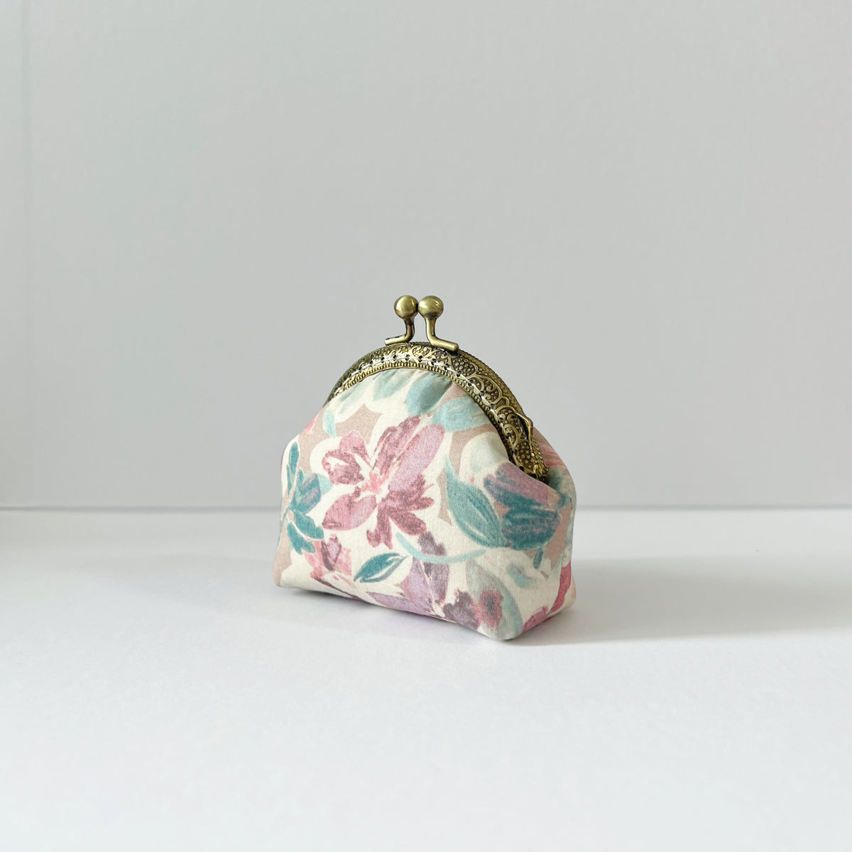 Handmade Kiss Lock Coin Purse - Pastel Floral
