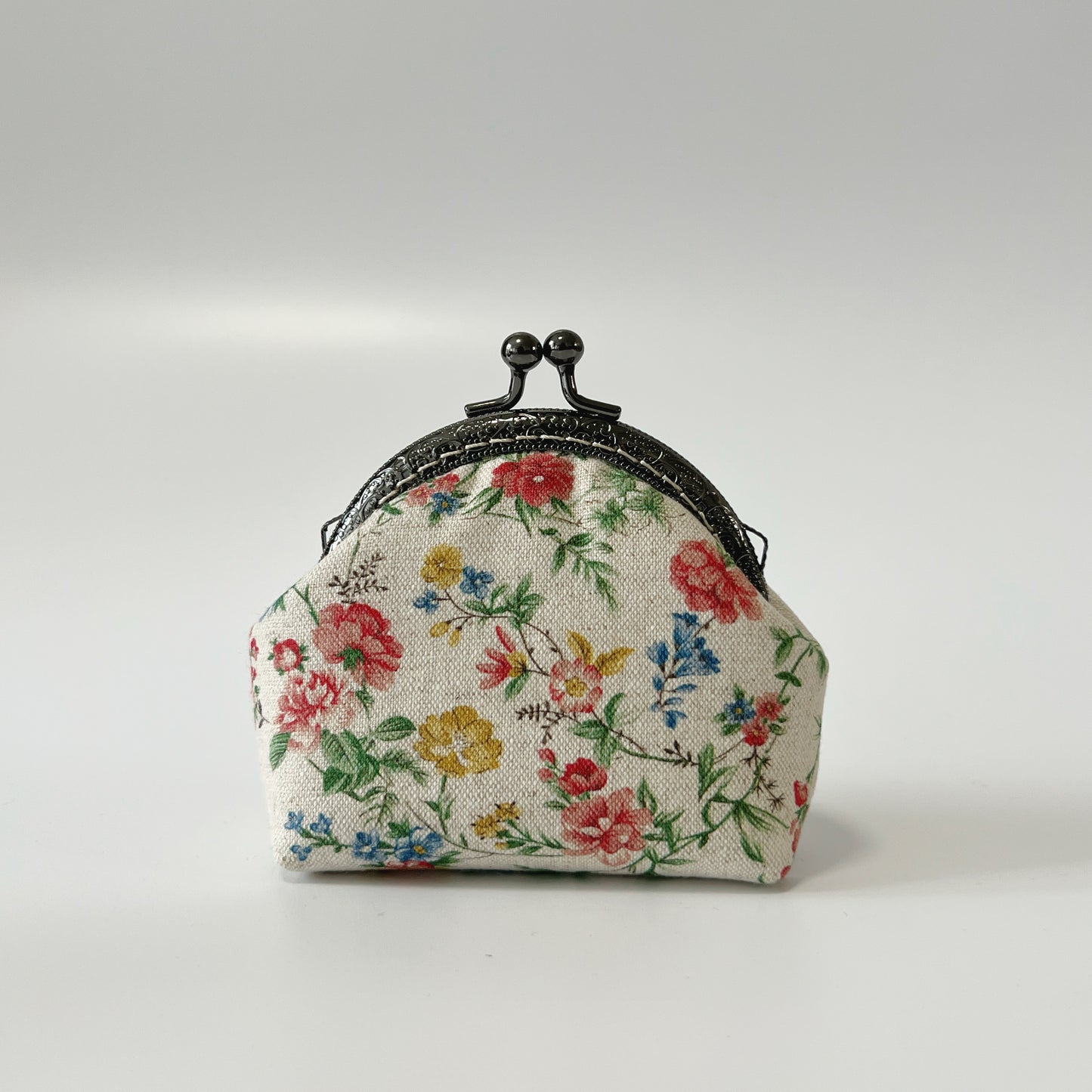 Handsewn Round Kiss Lock Fabric Purse - Vintage Garden Red Floral