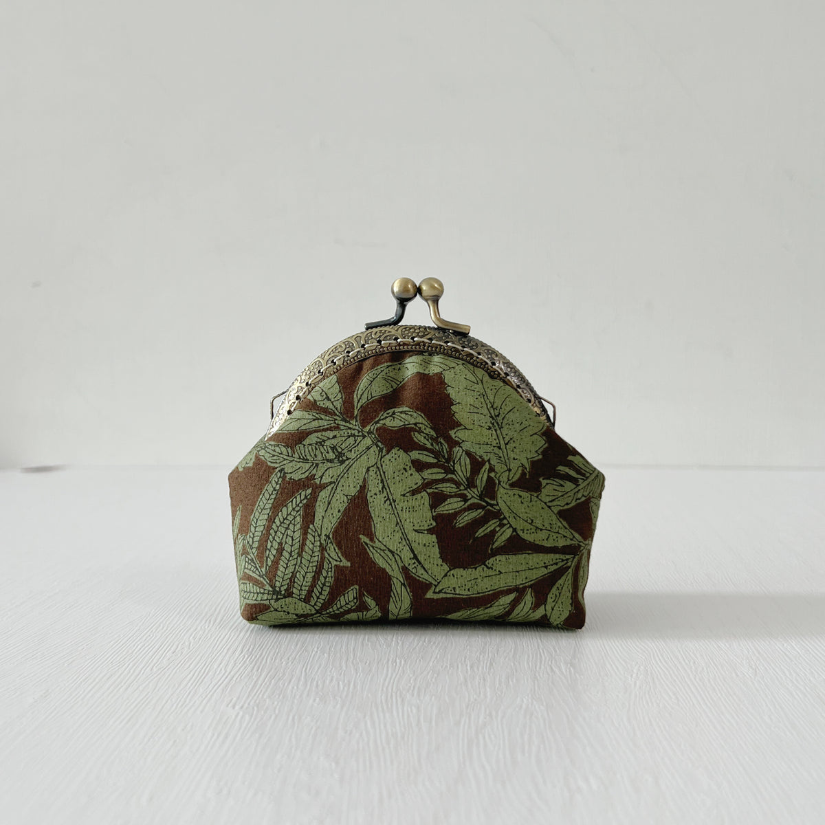Handmade Kiss Lock Coin Purse - Brown Forest