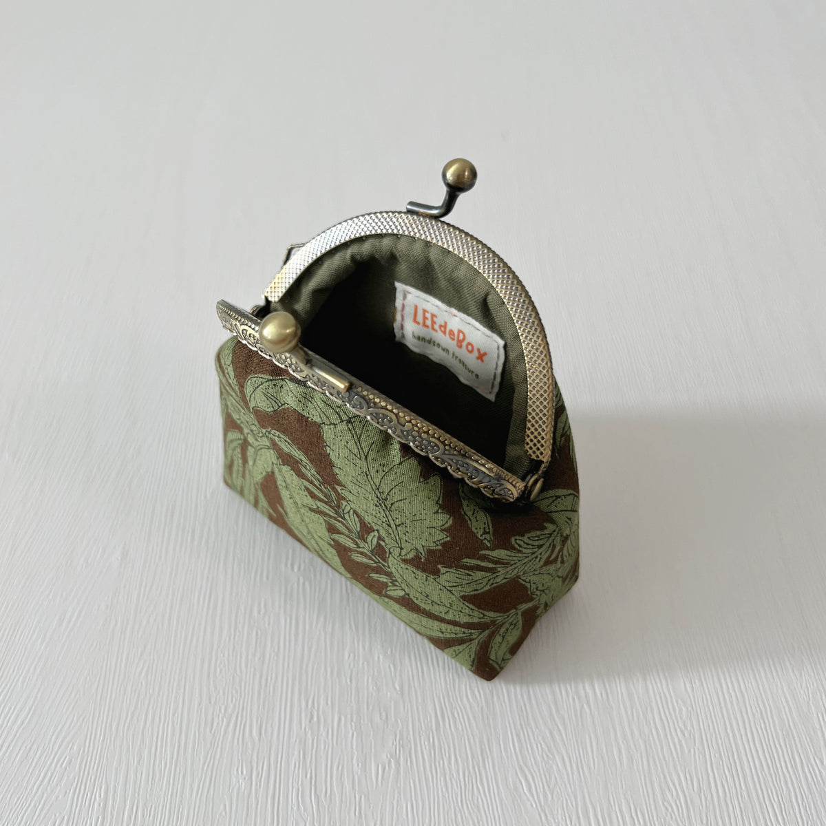 Handmade Kiss Lock Coin Purse - Brown Forest