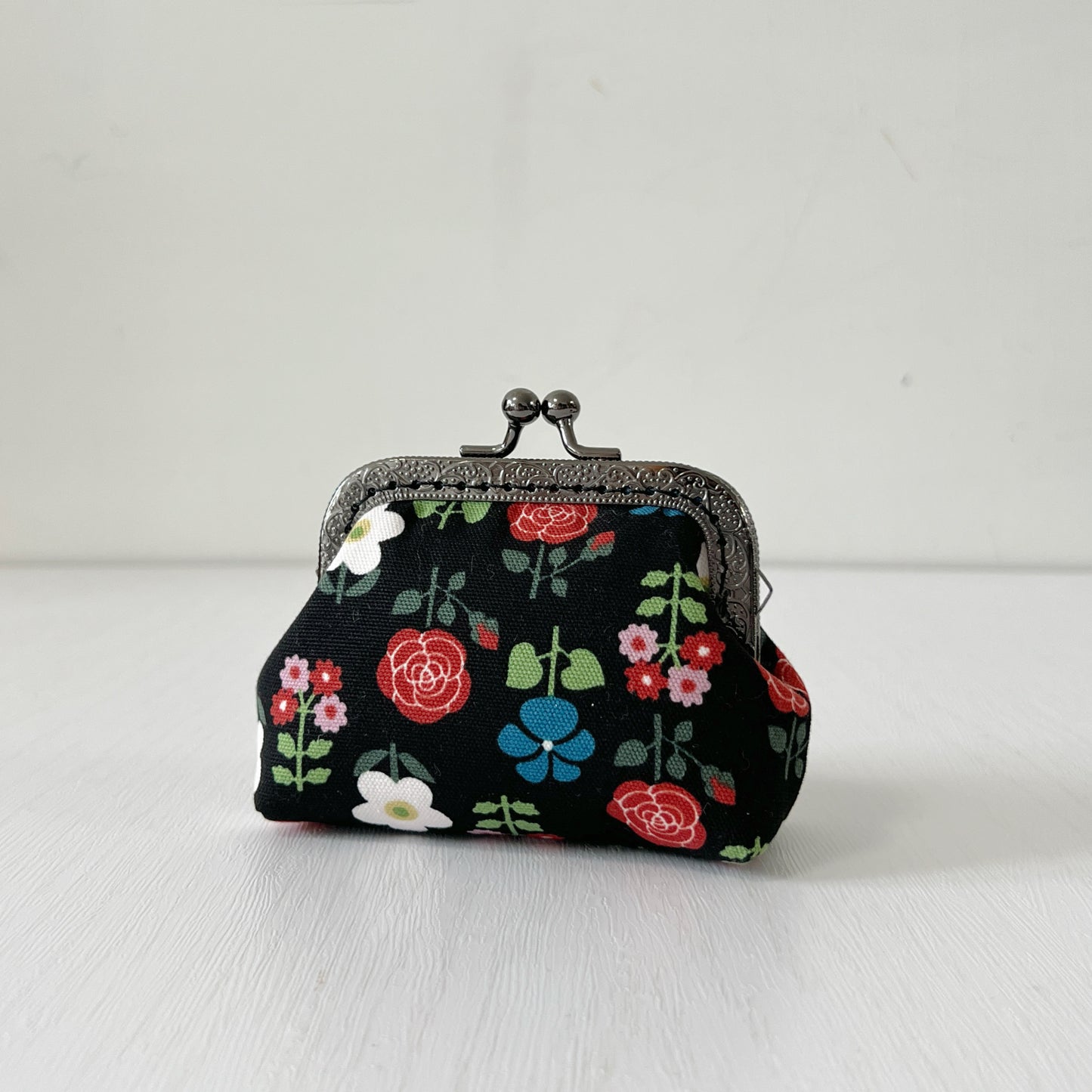Black Retro Florals - Handmade Fabric Kiss Lock Purse