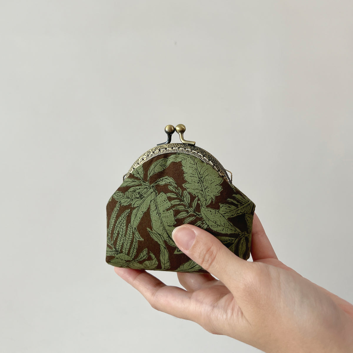 Handmade Kiss Lock Coin Purse - Brown Forest