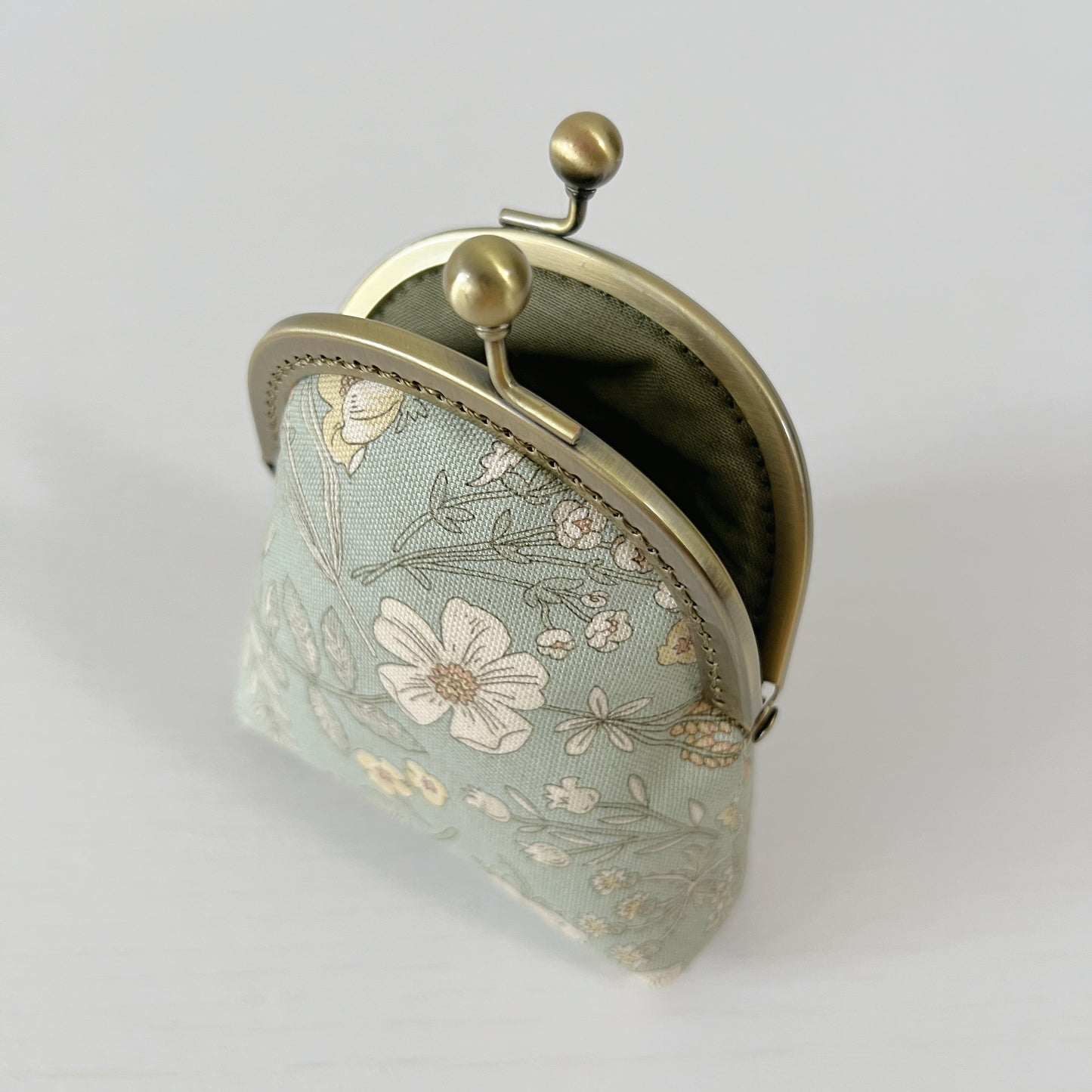 Vintage Green Spring Garden - Handmade Fabric Kiss Lock Purse
