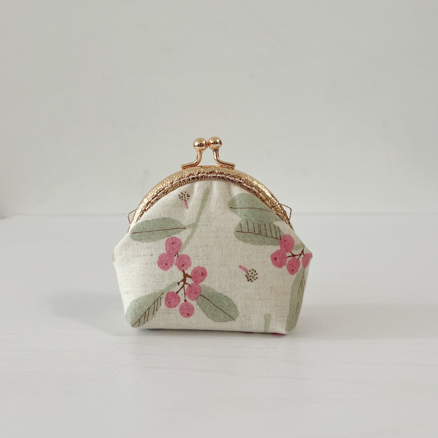 Handmade Lunette Kiss Lock Fabric Purse - Summer Pink Berries Linen