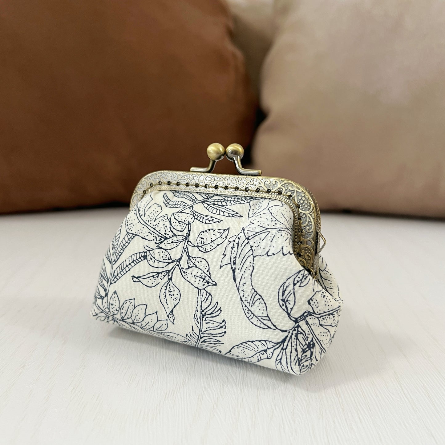 White Forest - Handmade Fabric Kiss Lock Purse