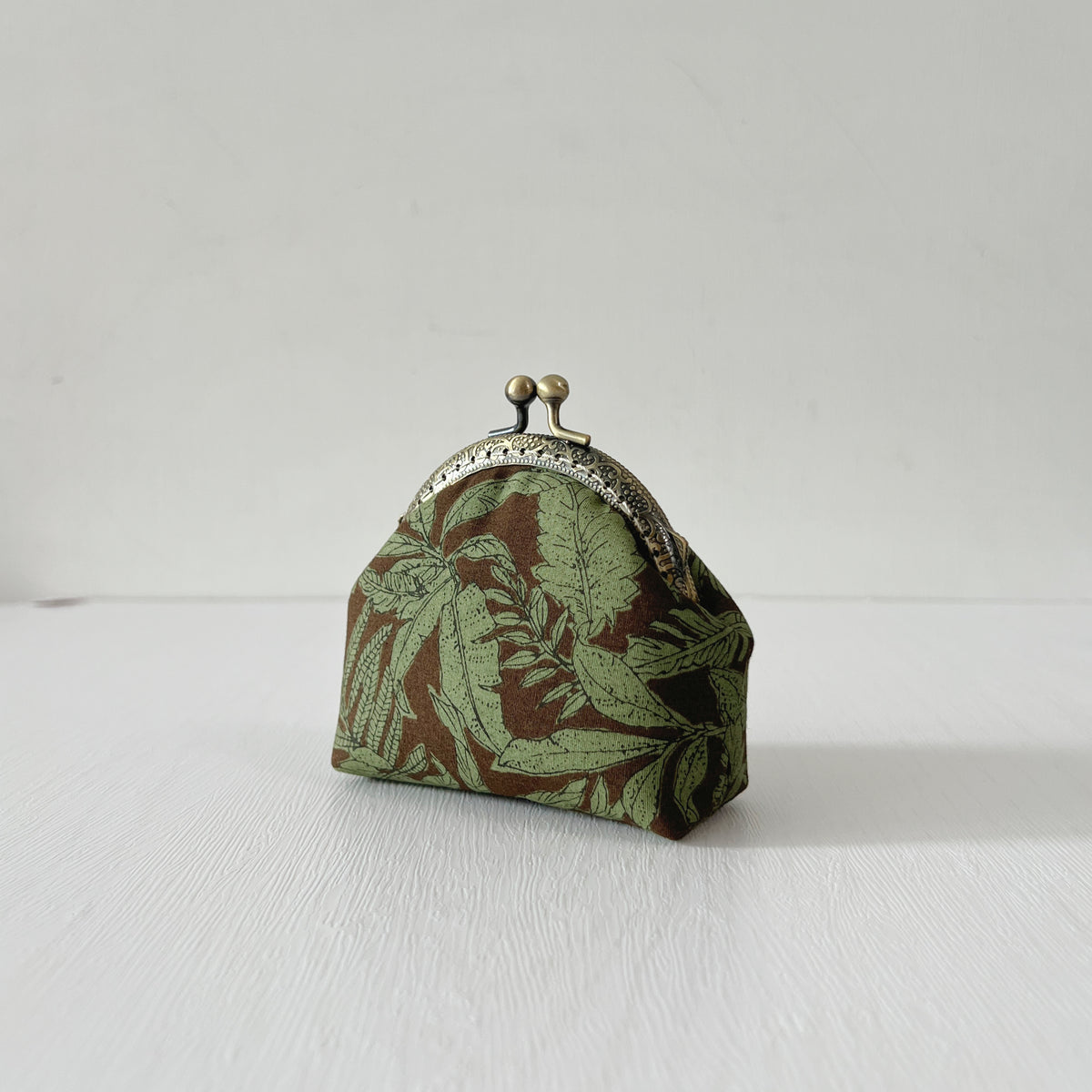 Handmade Kiss Lock Coin Purse - Brown Forest