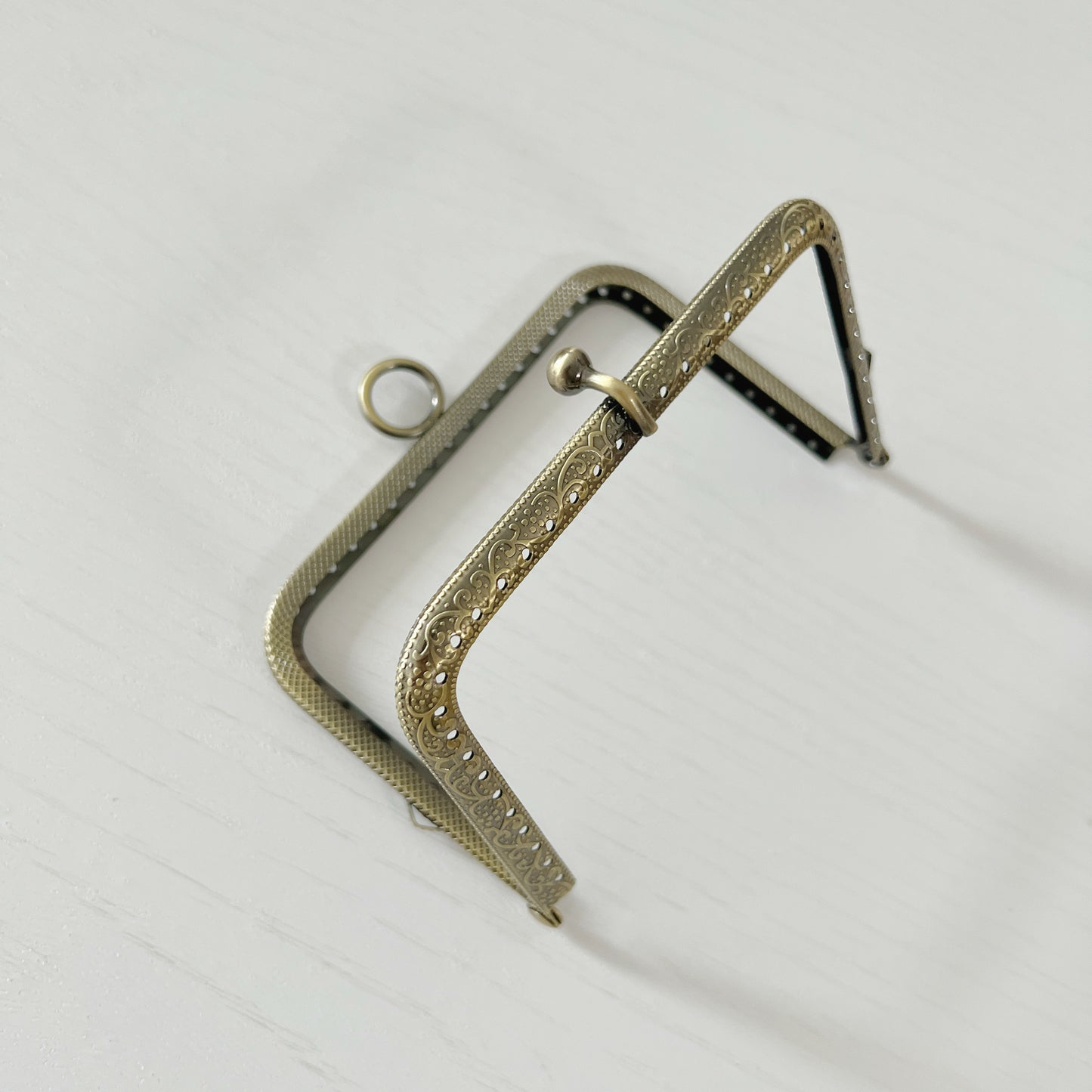Vintage Style Kiss Lock Metal Clasp - Athena Clasps