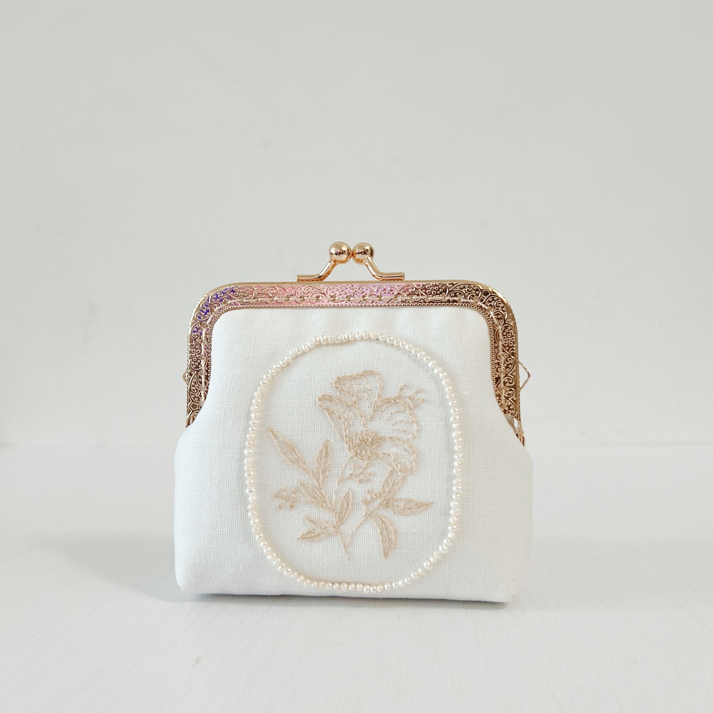Handmade Embroidered Kiss Lock Card Purse - White Embroidery and Pearls