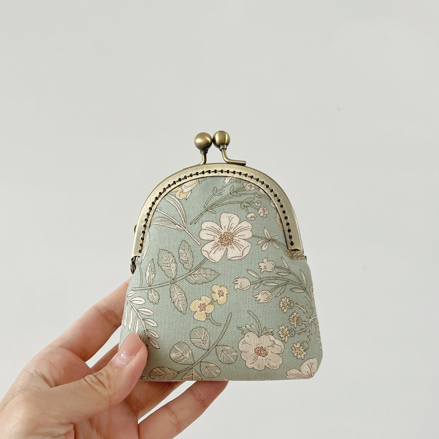 Vintage Green Spring Garden - Handmade Fabric Kiss Lock Purse