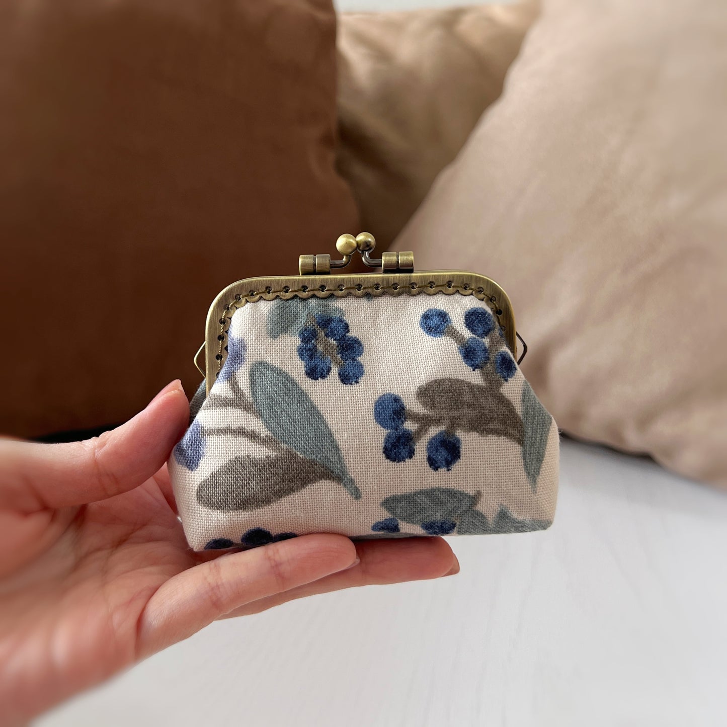 Garden Blueberries - Handmade Fabric Kiss Lock Purse