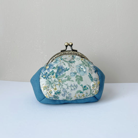 Old Blue Garden Cotton Linen Handmade Puffy Kiss Lock Change Purse