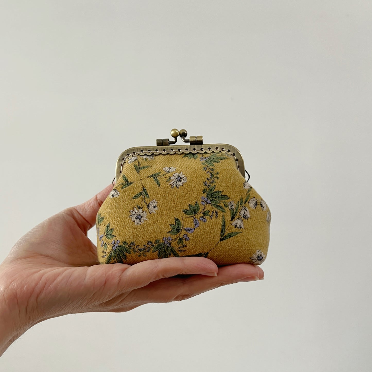 PRE-ORDER Handmade Kiss Lock Purse - Custard Yellow Floral Brushed Cotton Twill