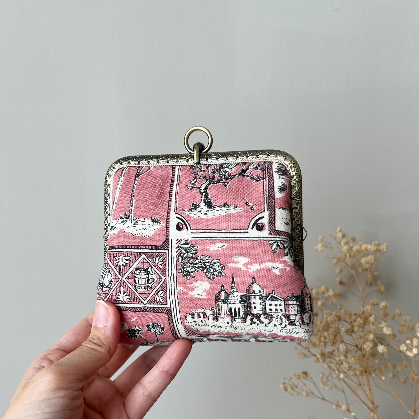 Handsewn Vintage Style Kiss Lock Frame Clutch Wallet - Old Pink Castle