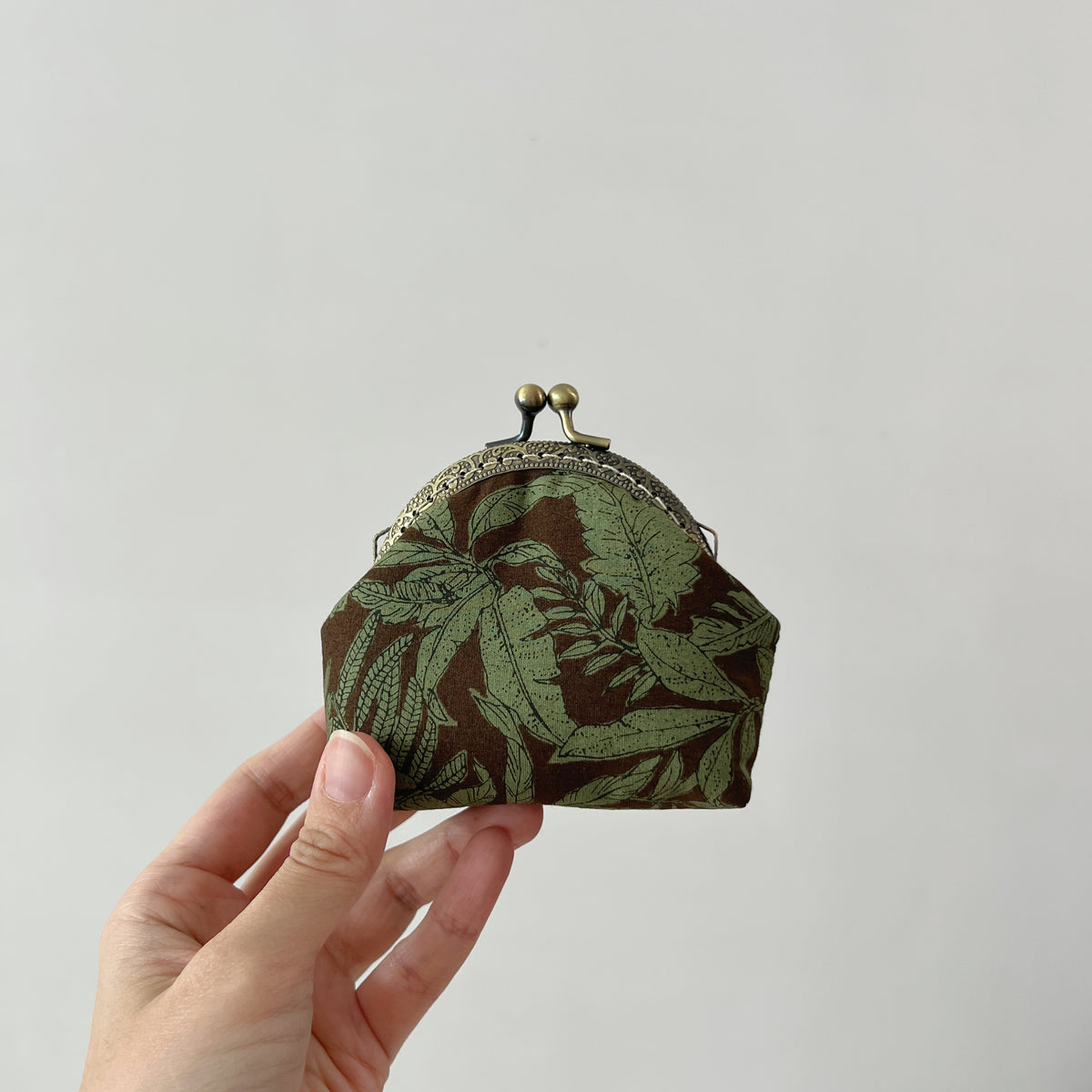 Handmade Kiss Lock Coin Purse - Brown Forest