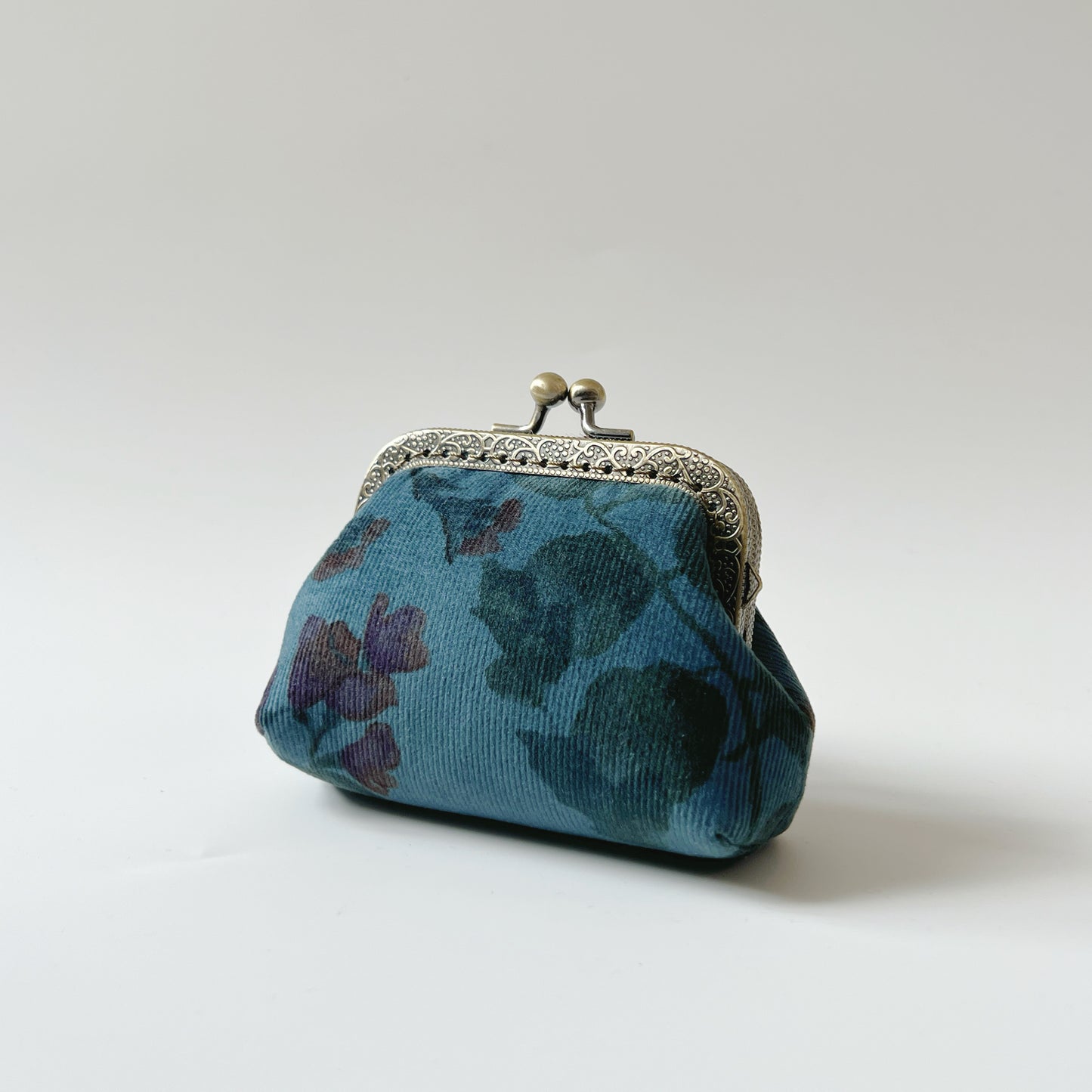 Vintage Blue Floral - Handmade Corduroy Fabric Kiss Lock Purse