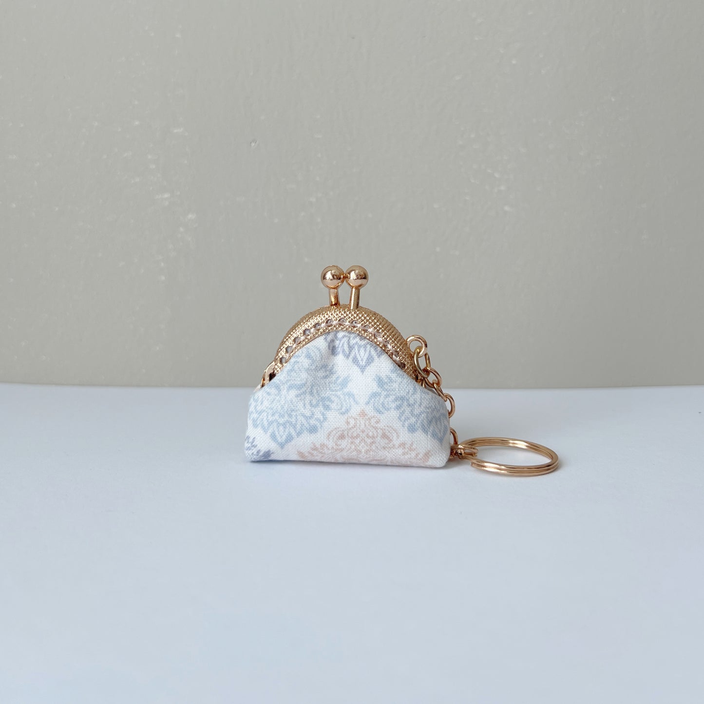 Vintage Style Handmade Mini Tiny Fabric Kiss Lock Purse Keychain