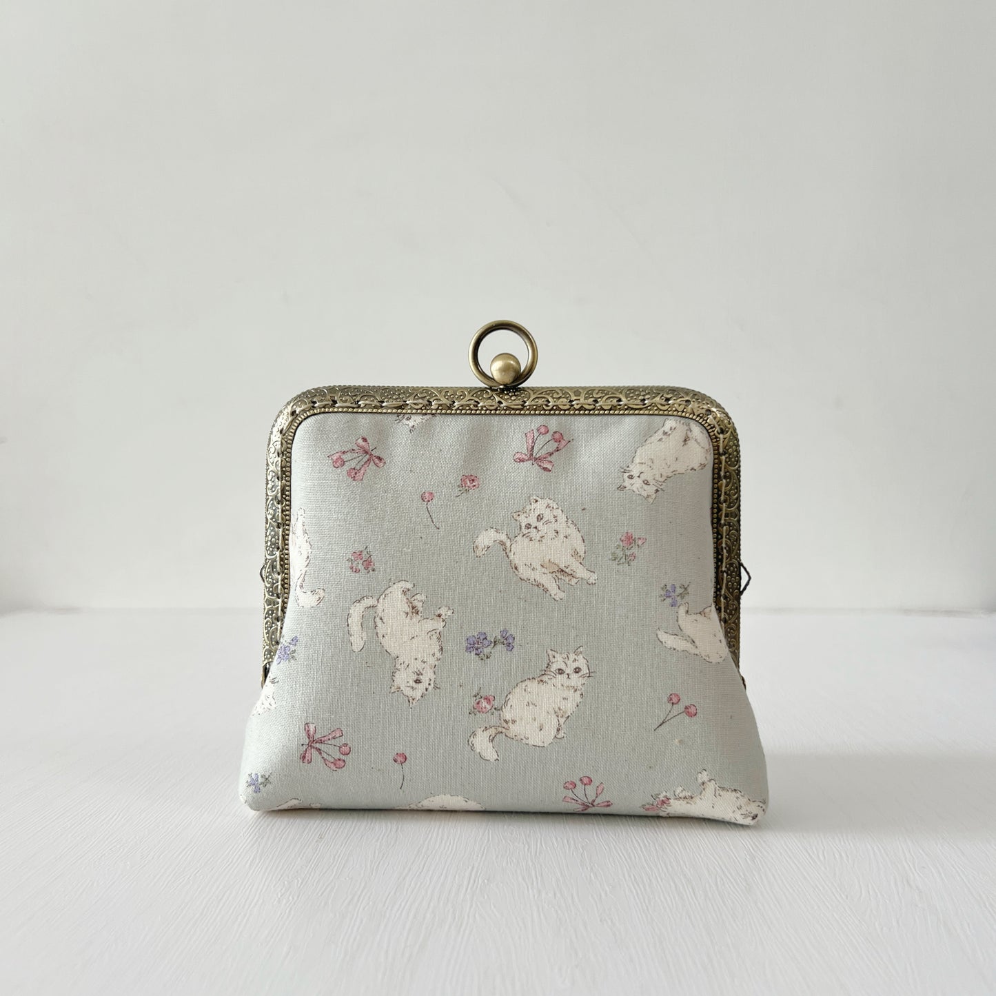 Handsewn Vintage Style Kiss Lock Purse - Classy Parisian Cat