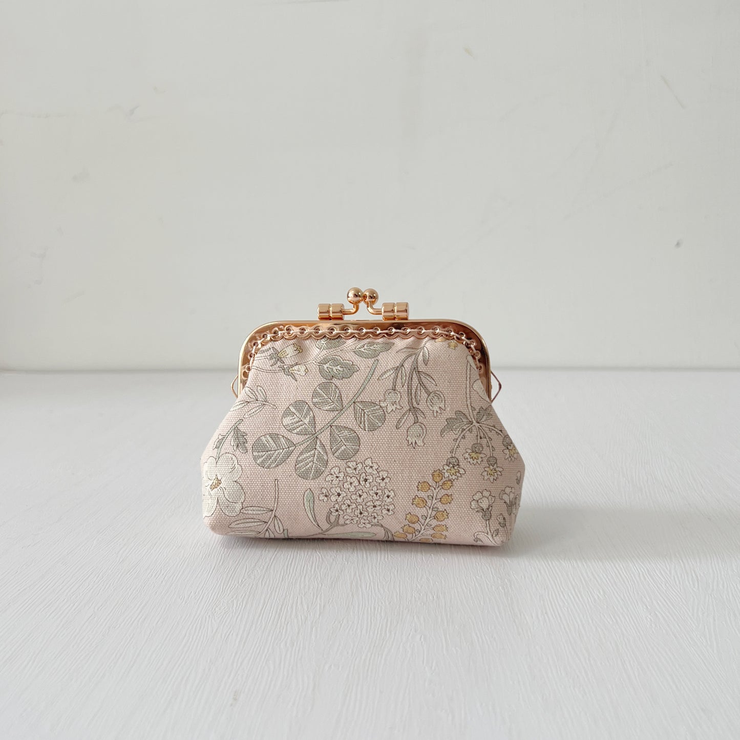 Soft Pink Vintage Garden - Handmade Fabric Kiss Lock Purse