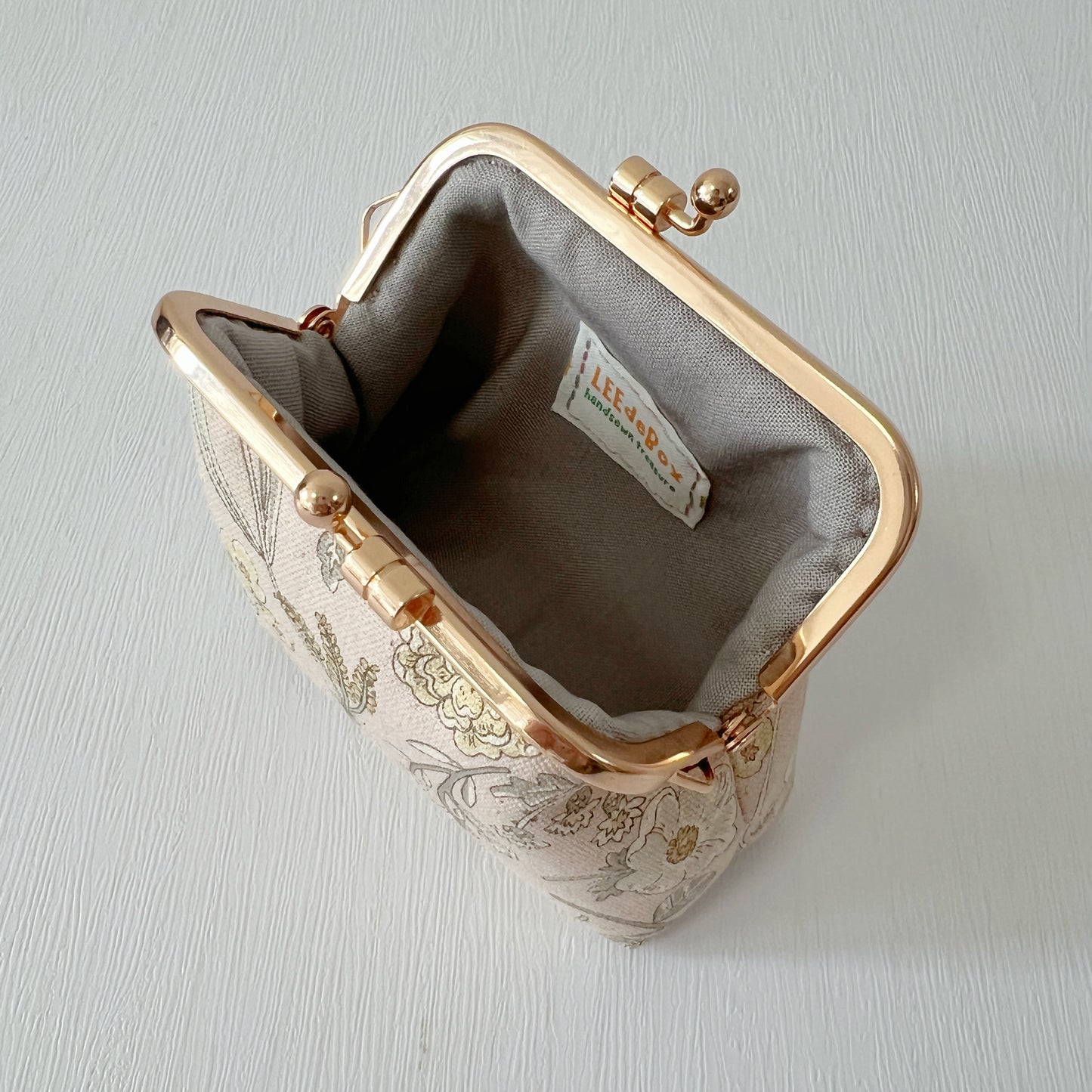 Soft Pink Vintage Garden - Handmade Fabric Kiss Lock Purse