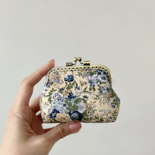 Secret Garden - Handmade Fabric Kiss Lock Purse