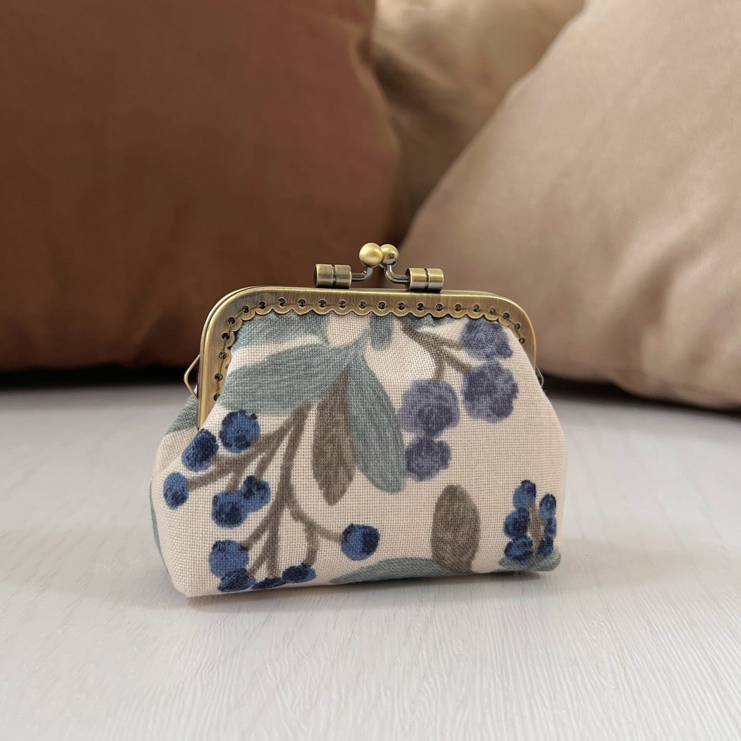 Garden Blueberries - Handmade Fabric Kiss Lock Purse
