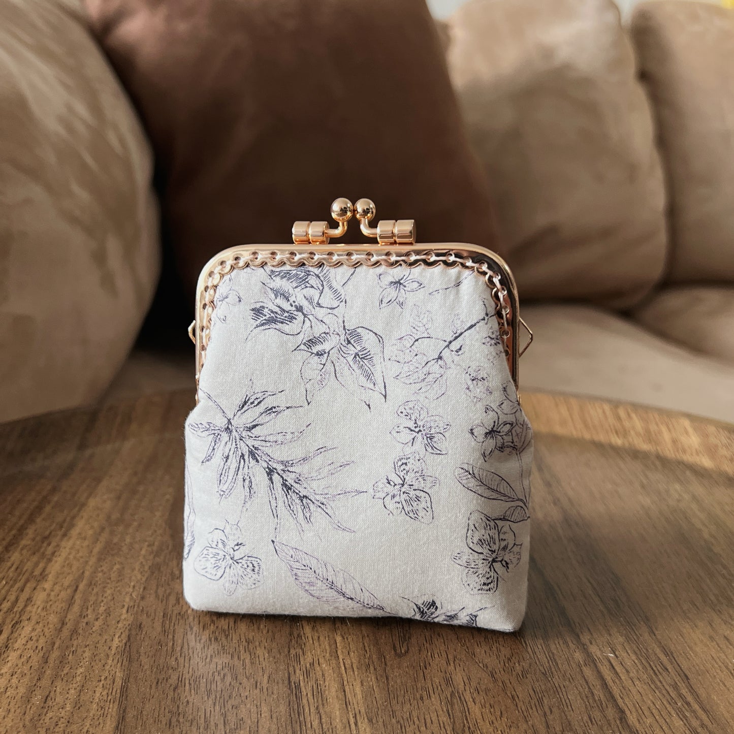 Beige Forest - Handsewn Kiss Lock Fabric Card Purse
