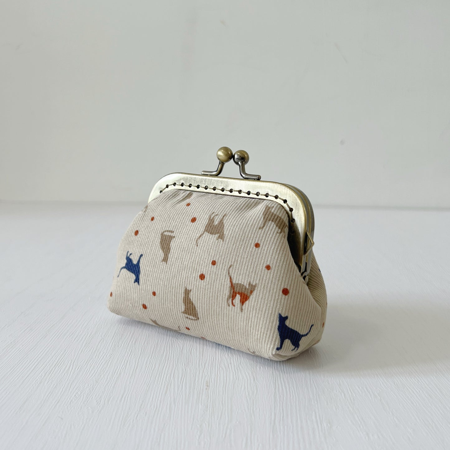 Beige Cats Corduroy Fabric Purse - Handsewn Kiss Lock Purse