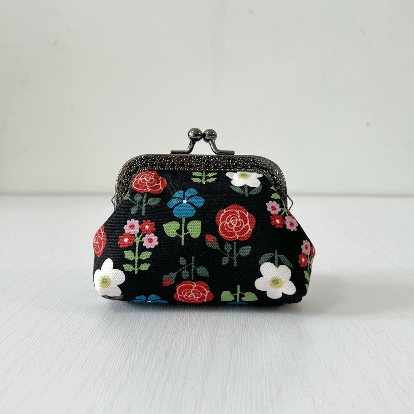 Black Retro Florals - Handmade Fabric Kiss Lock Purse