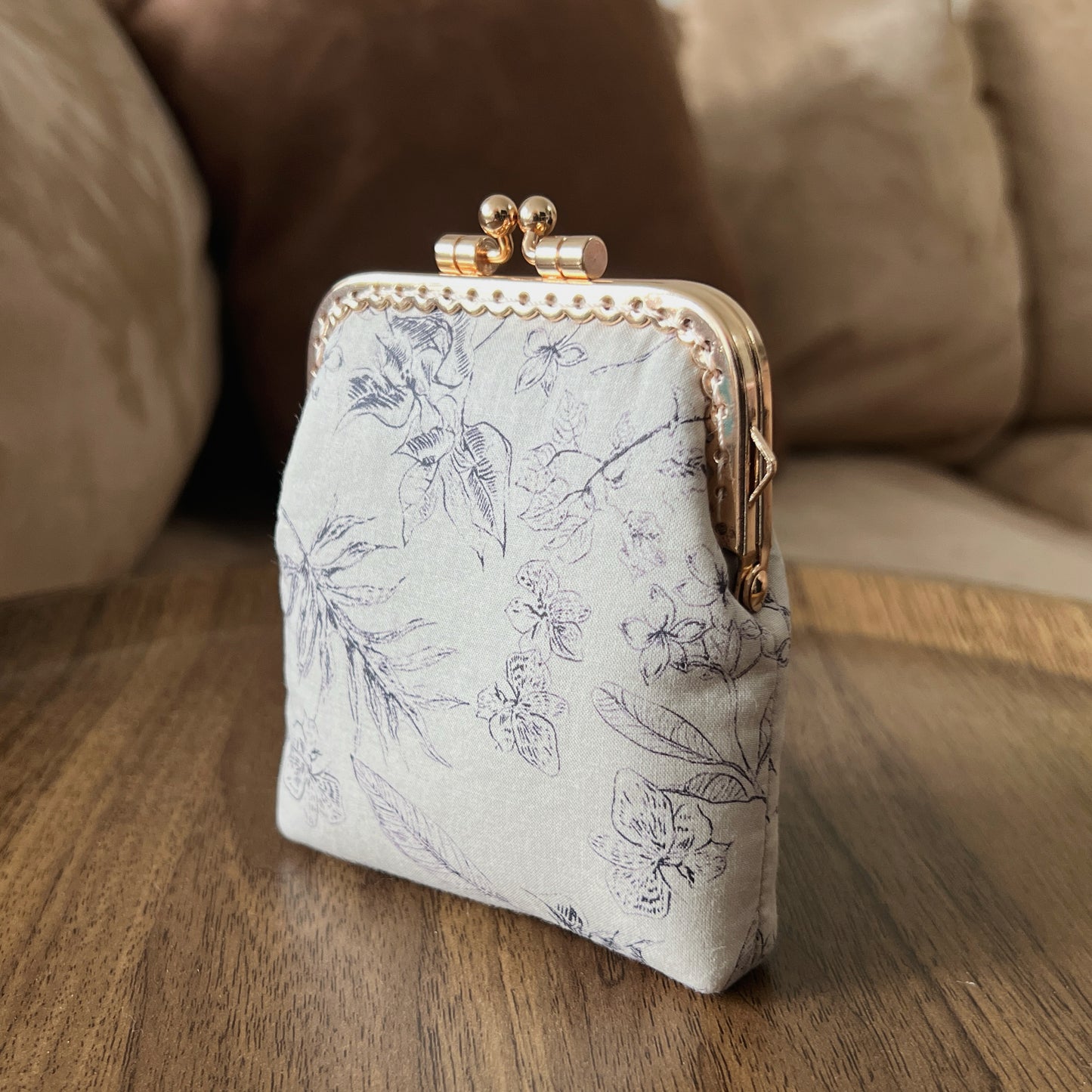Beige Forest - Handsewn Kiss Lock Fabric Card Purse