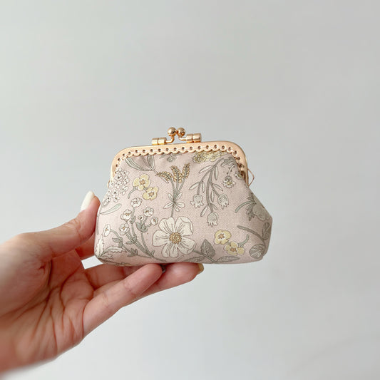 Soft Pink Vintage Garden - Handmade Fabric Kiss Lock Purse