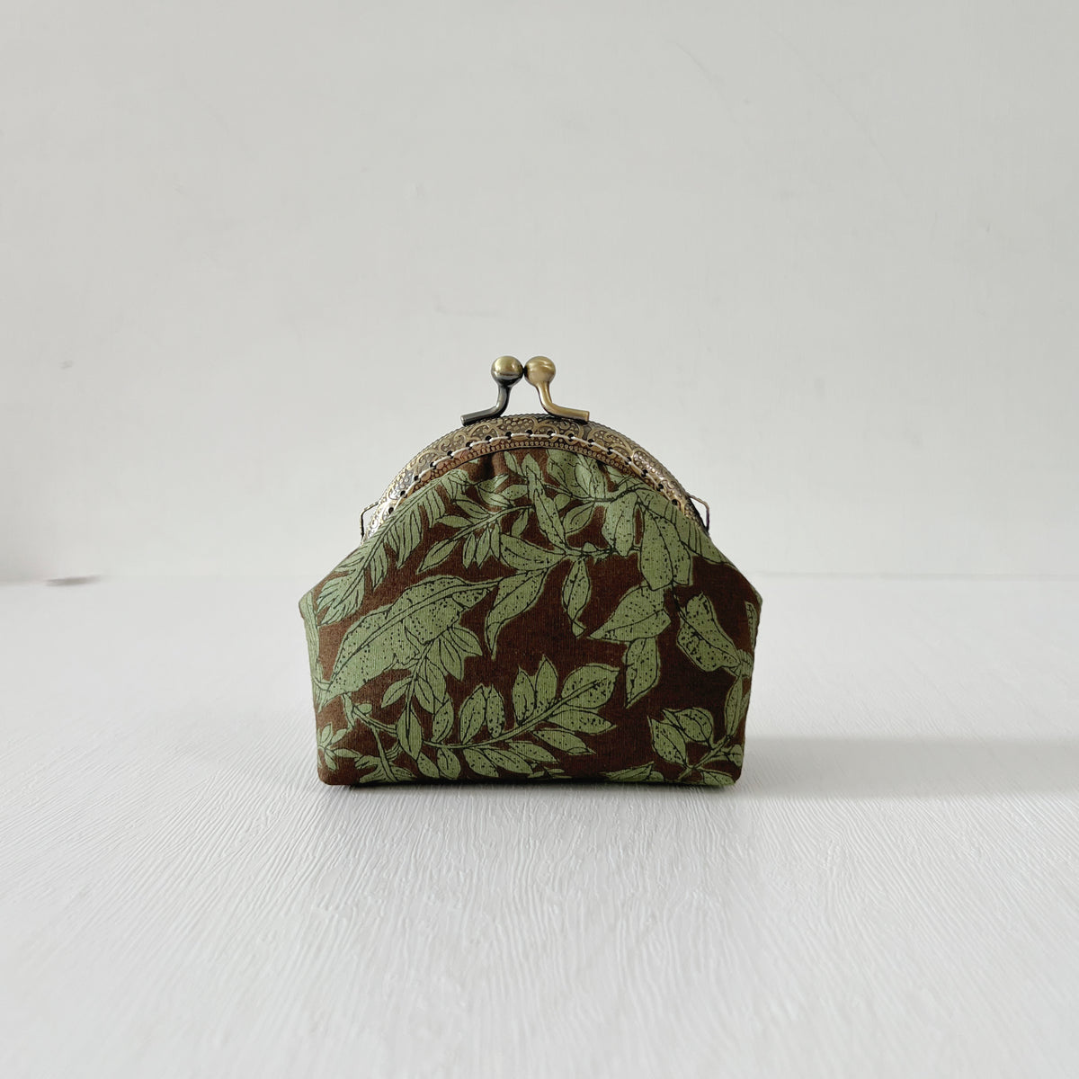 Handmade Kiss Lock Coin Purse - Brown Forest