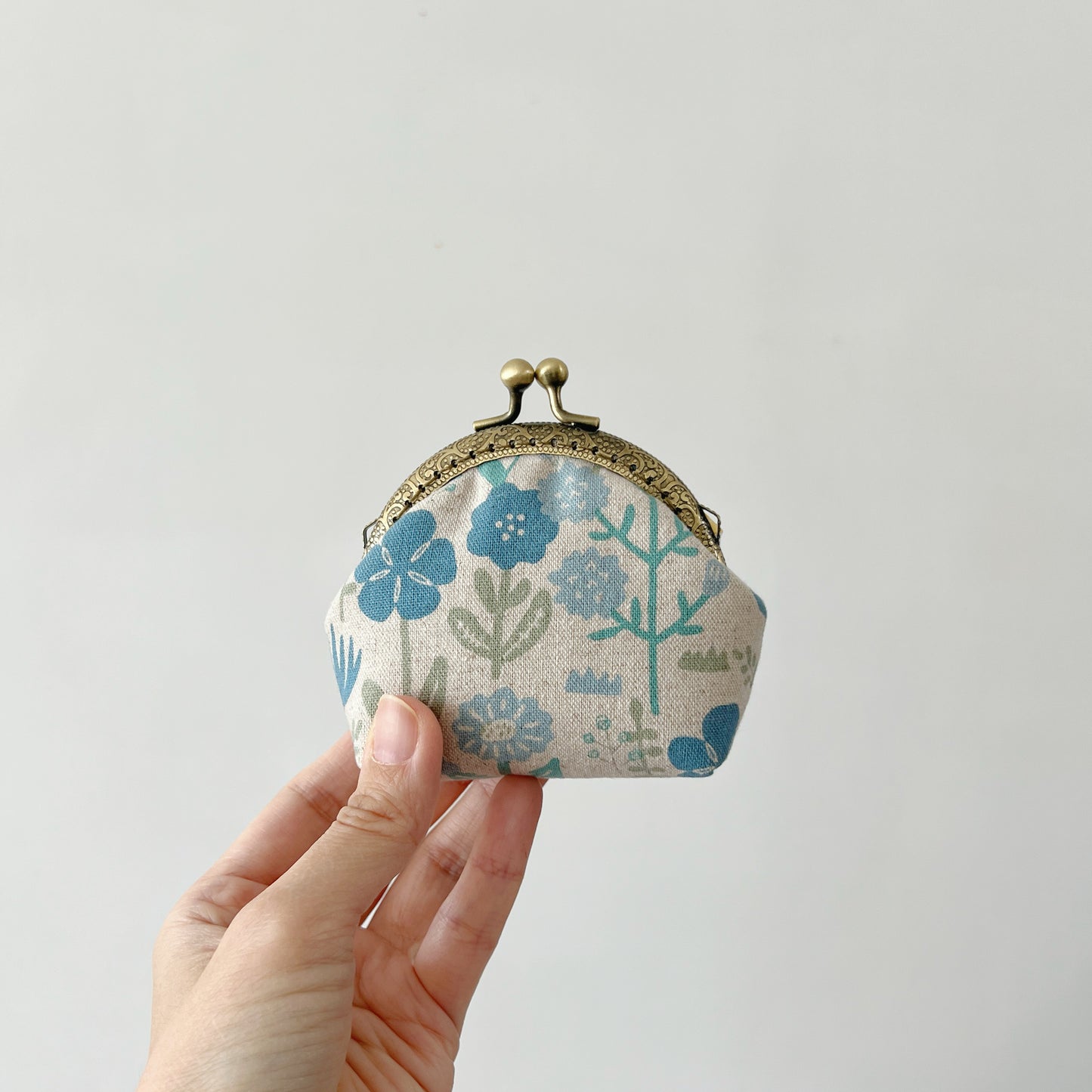 Handmade Round Kiss Lock Fabric Purse - Vintage Soft Blue Floral Linen