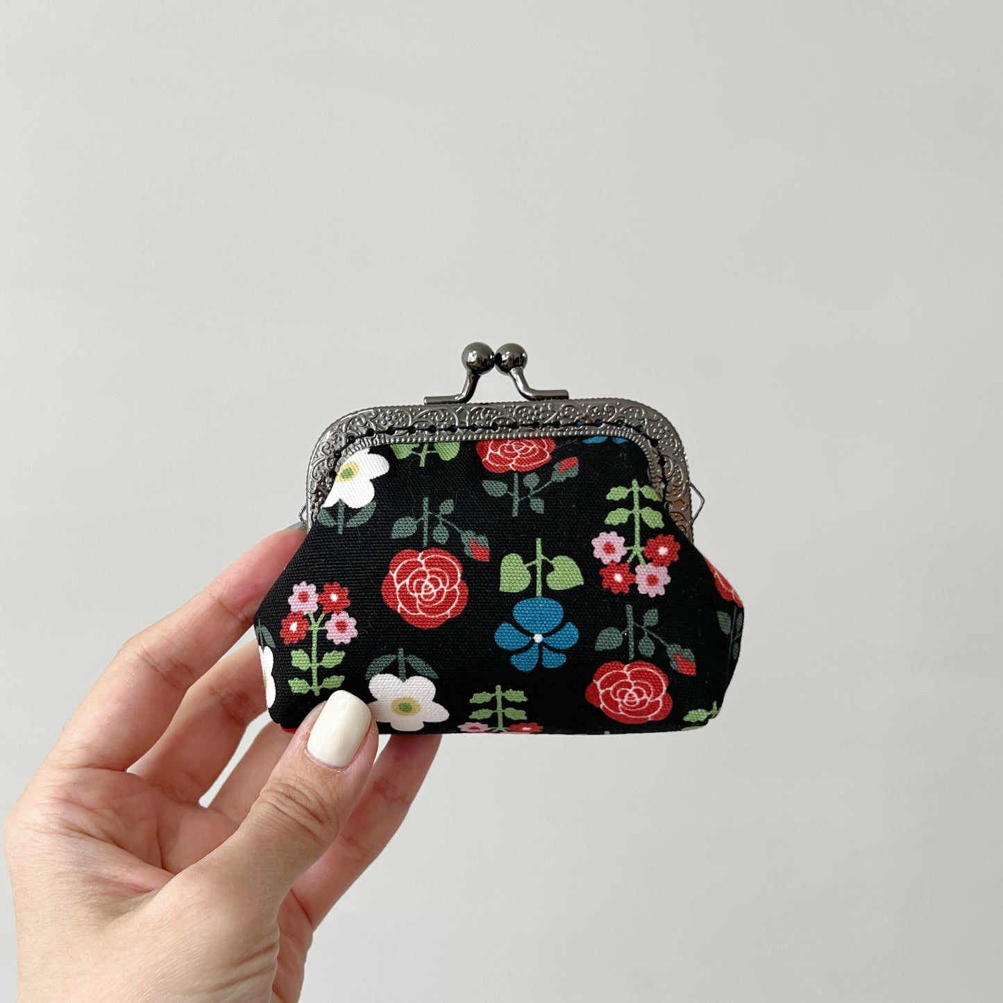 Black Retro Florals - Handmade Fabric Kiss Lock Purse