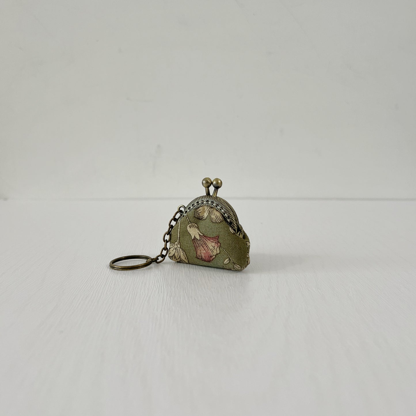 Green Old Garden - Handsewn Half Round Tiny Kiss Lock Purse Keychain