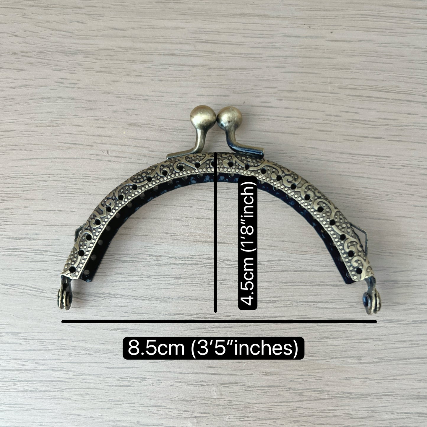 Vintage Style - DemiLune Kiss Lock Metal Frame Clasps